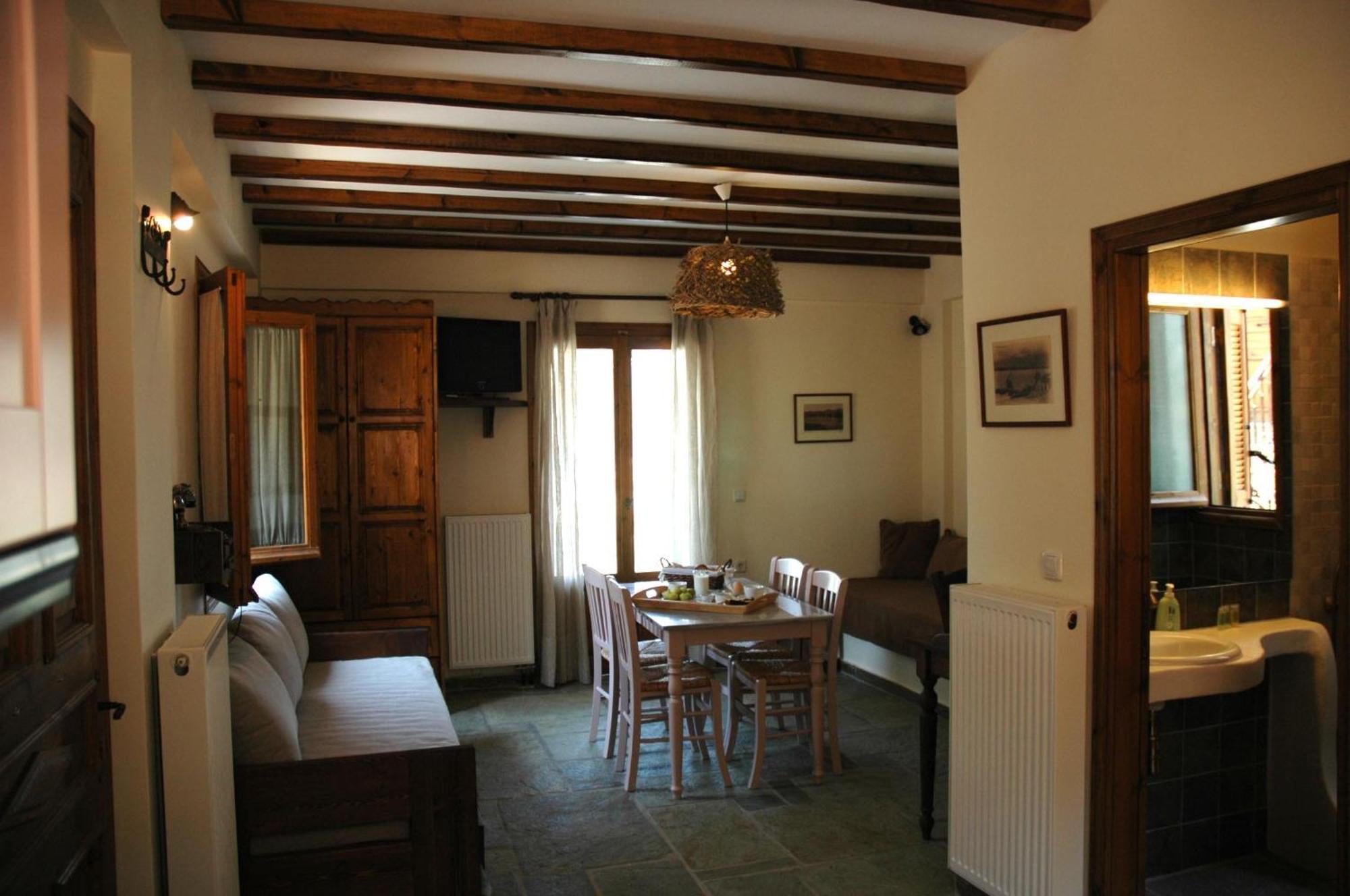 Gera'S Olive Grove - Elaionas Lesvou Hotel Marmaro  Exterior photo